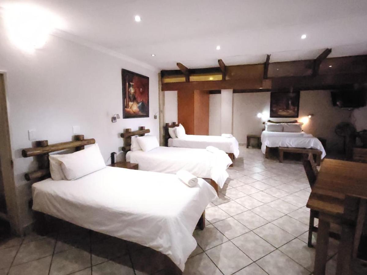 Rusplek Guesthouse And Conference Centre Блоемфонтейн Екстериор снимка