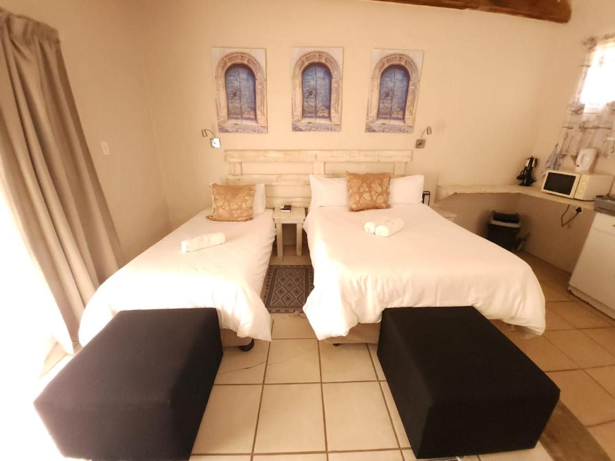 Rusplek Guesthouse And Conference Centre Блоемфонтейн Екстериор снимка
