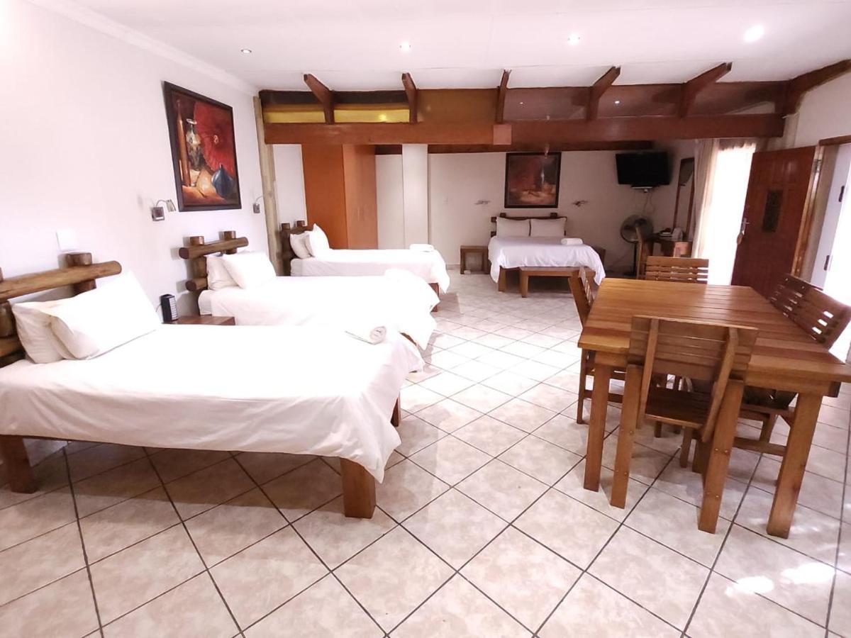 Rusplek Guesthouse And Conference Centre Блоемфонтейн Екстериор снимка