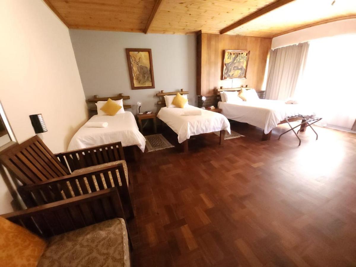 Rusplek Guesthouse And Conference Centre Блоемфонтейн Екстериор снимка