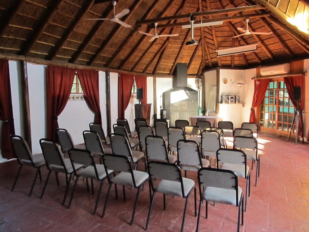 Rusplek Guesthouse And Conference Centre Блоемфонтейн Екстериор снимка
