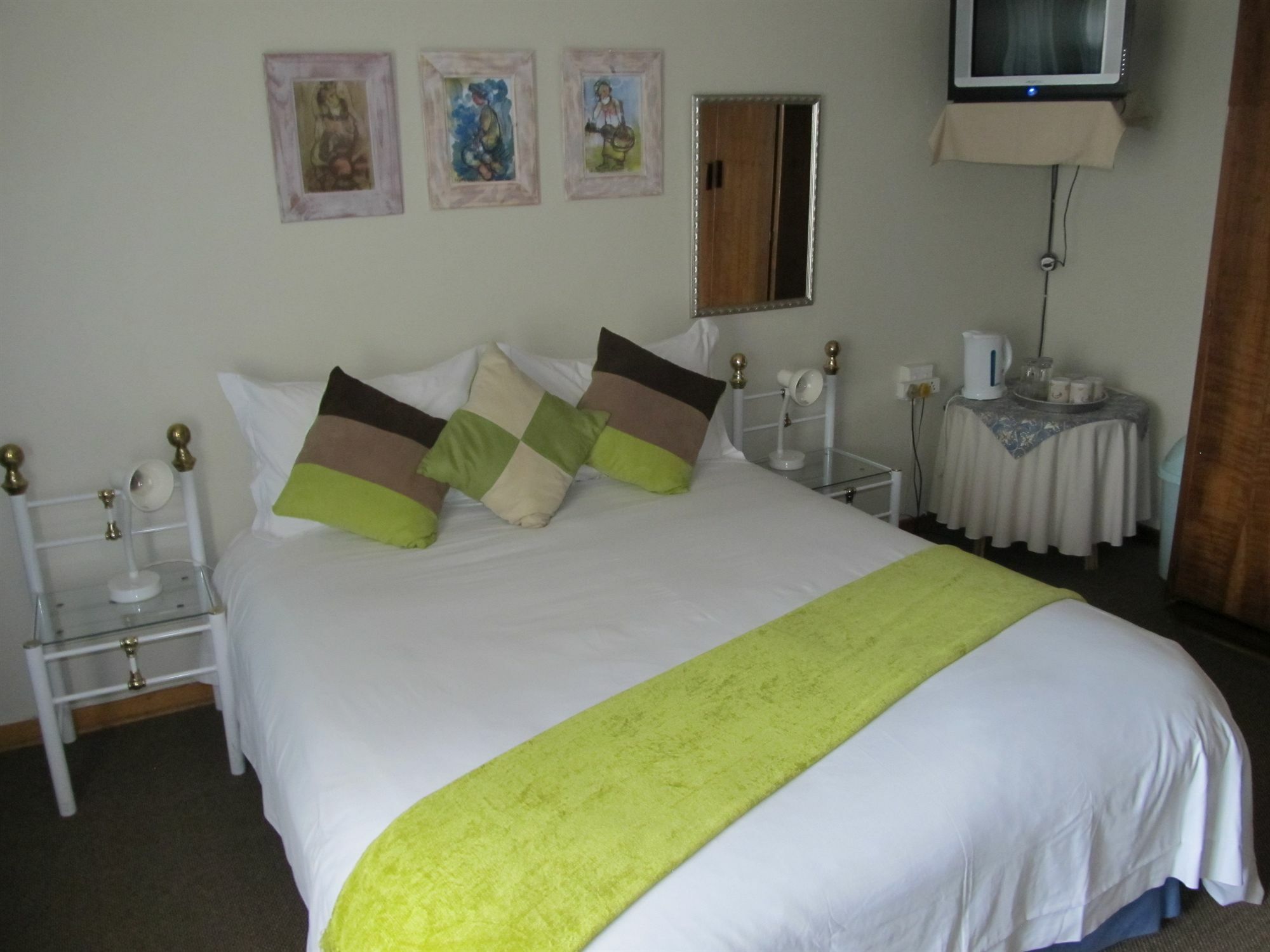 Rusplek Guesthouse And Conference Centre Блоемфонтейн Екстериор снимка