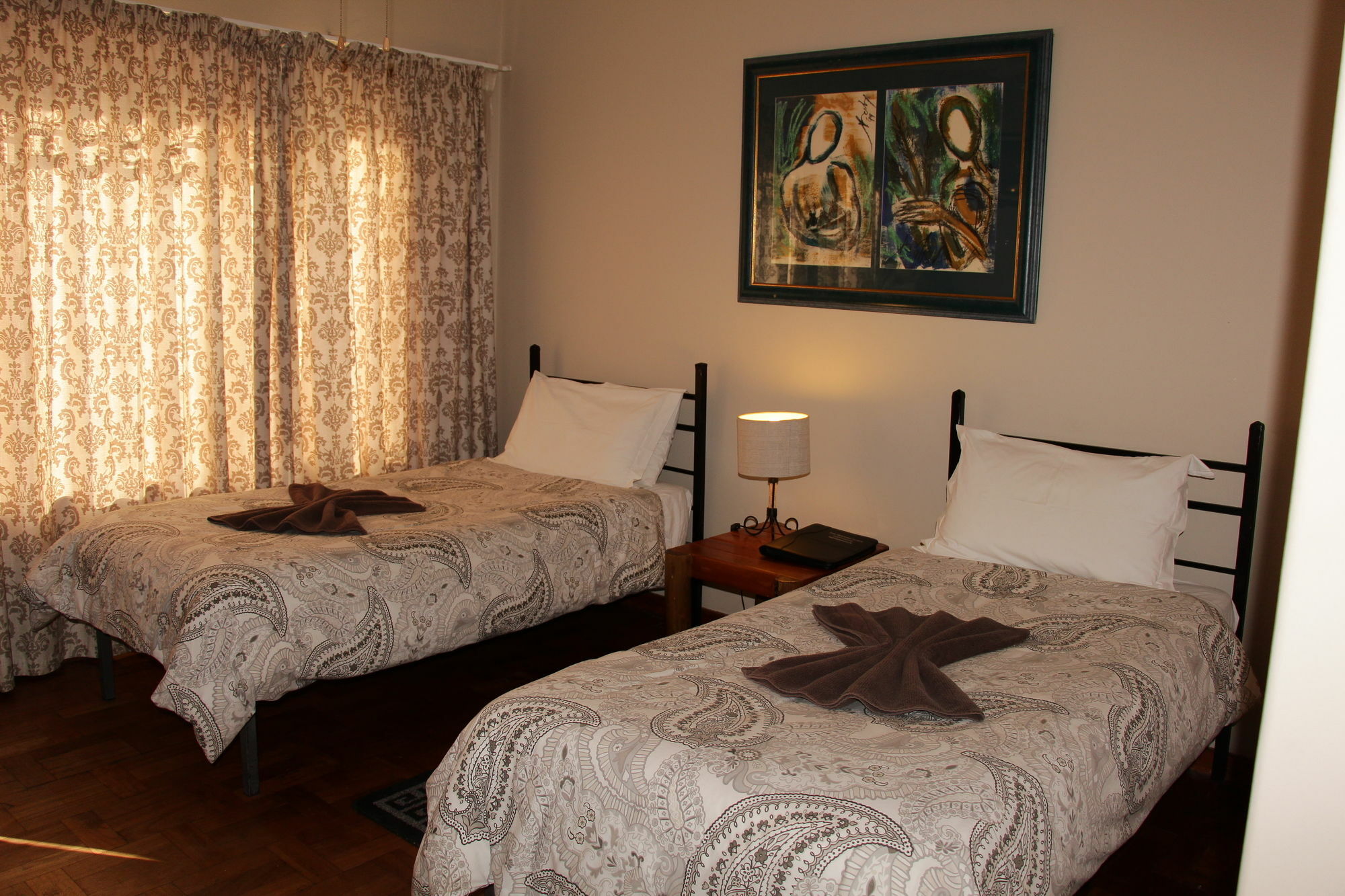 Rusplek Guesthouse And Conference Centre Блоемфонтейн Екстериор снимка