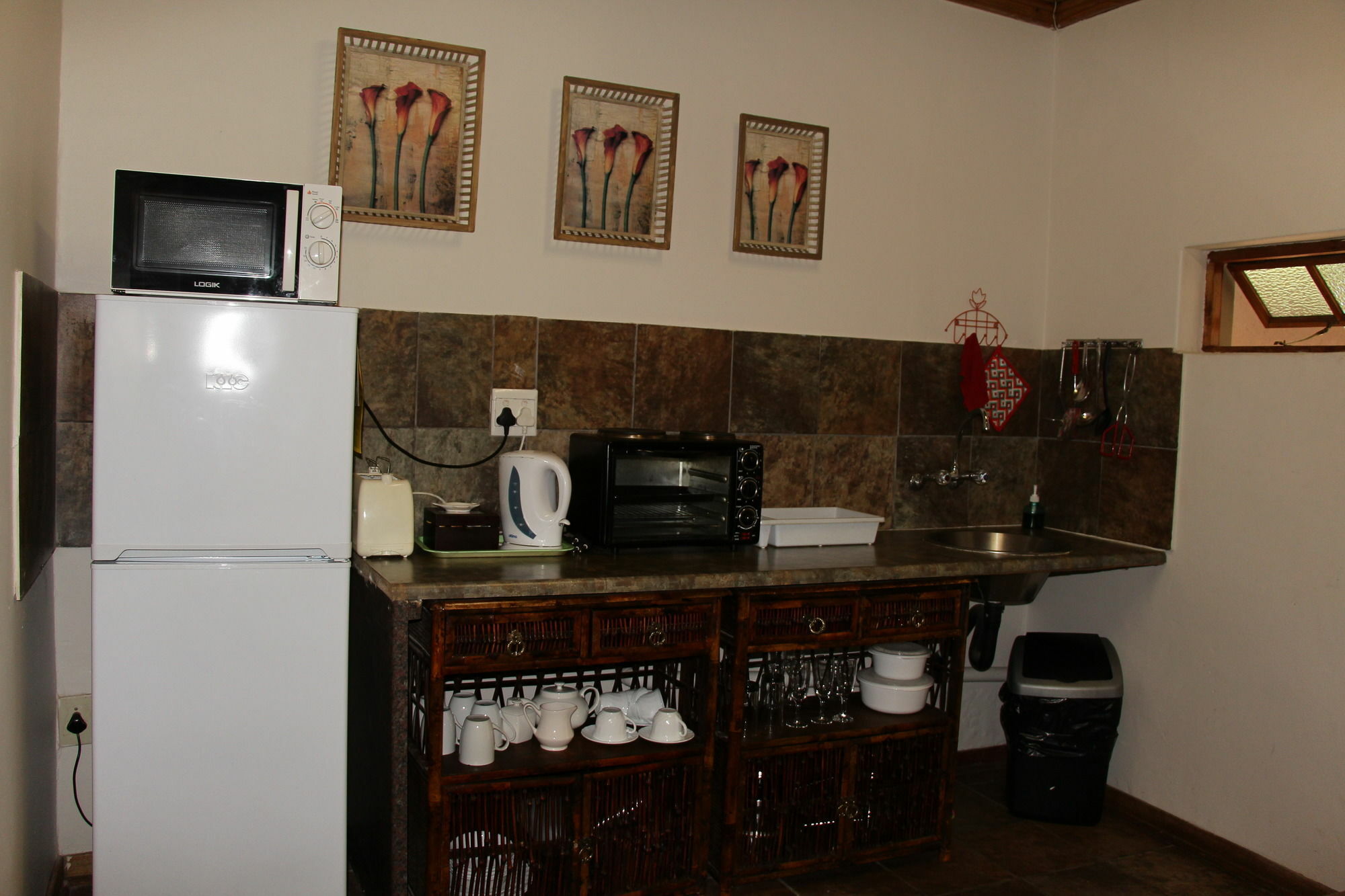 Rusplek Guesthouse And Conference Centre Блоемфонтейн Екстериор снимка
