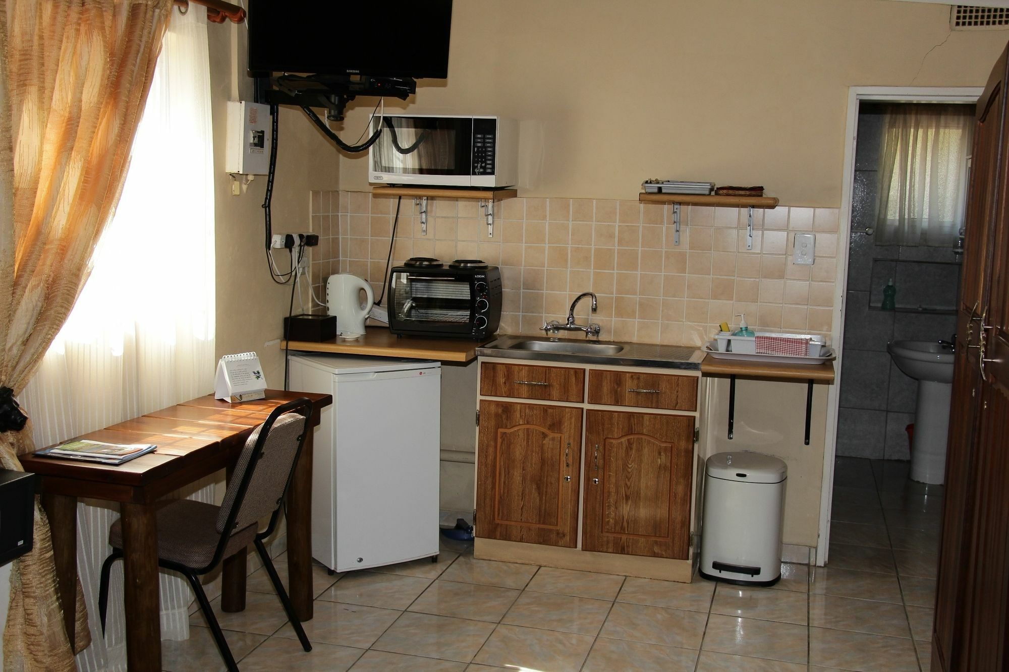 Rusplek Guesthouse And Conference Centre Блоемфонтейн Екстериор снимка