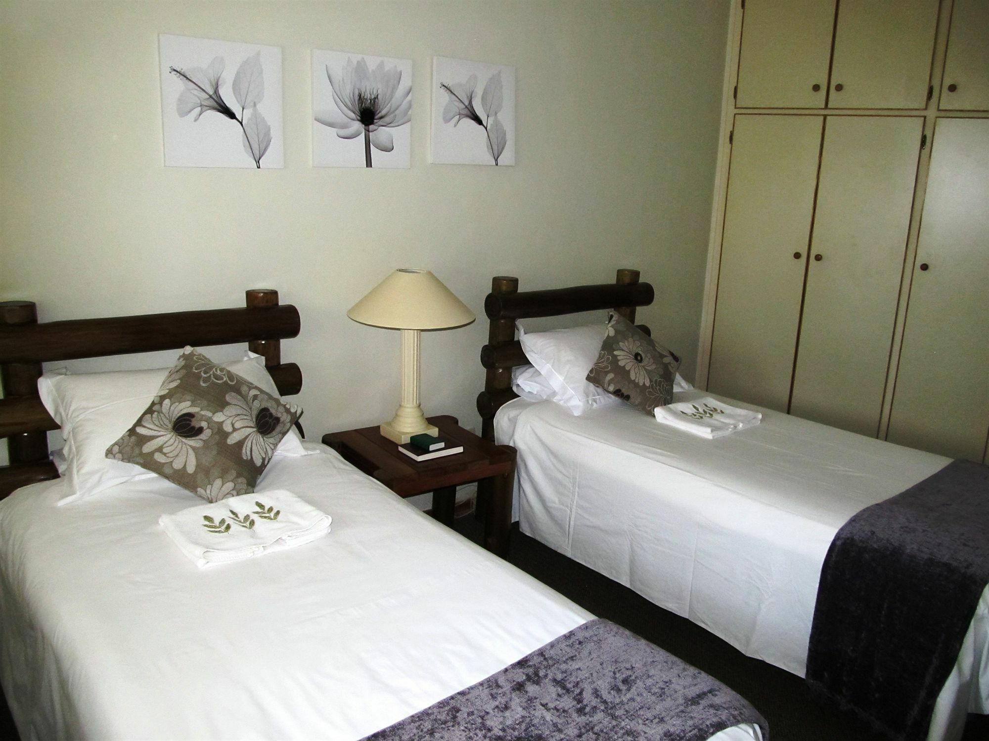 Rusplek Guesthouse And Conference Centre Блоемфонтейн Екстериор снимка
